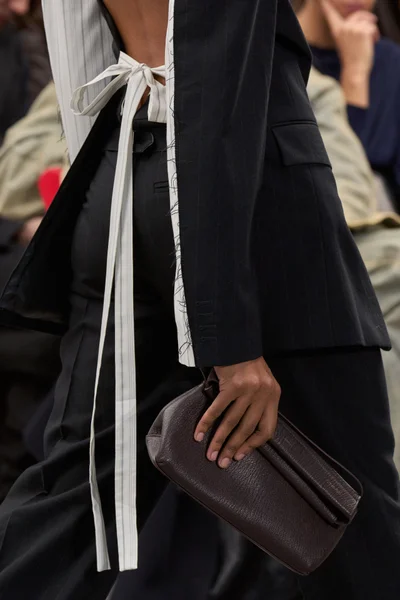 Look 9
